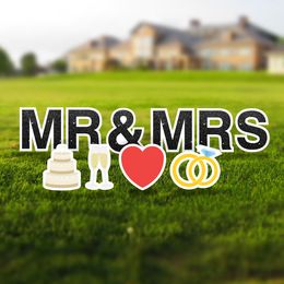 Mr & Mrs Yard Letter Signs