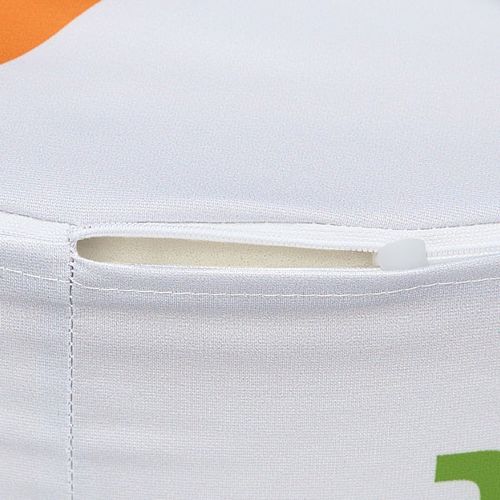 Zipper closure allows you to easily remove and replace prints with new ones