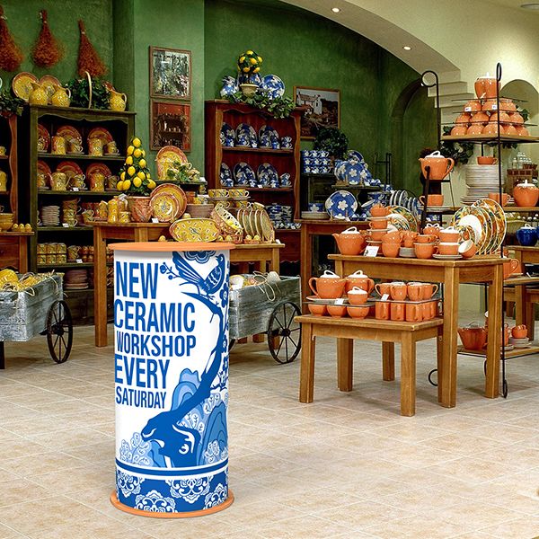 Portable counter podium in store