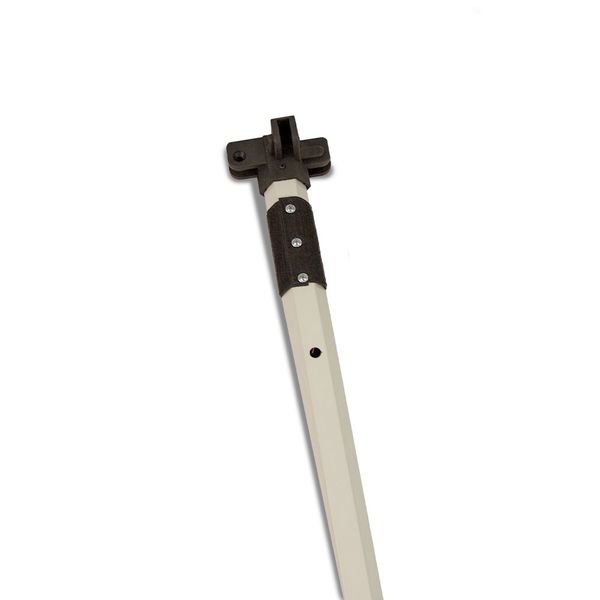 3-way corner connector on the top of the leg