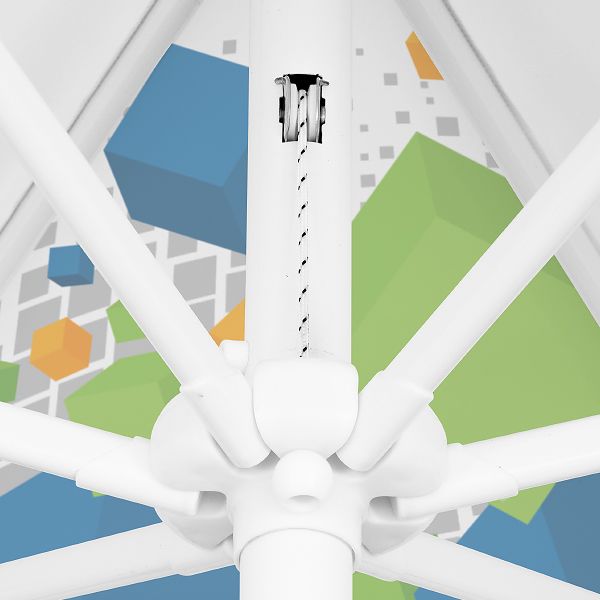 Canopy expands out with ease Canopy expands out with ease
